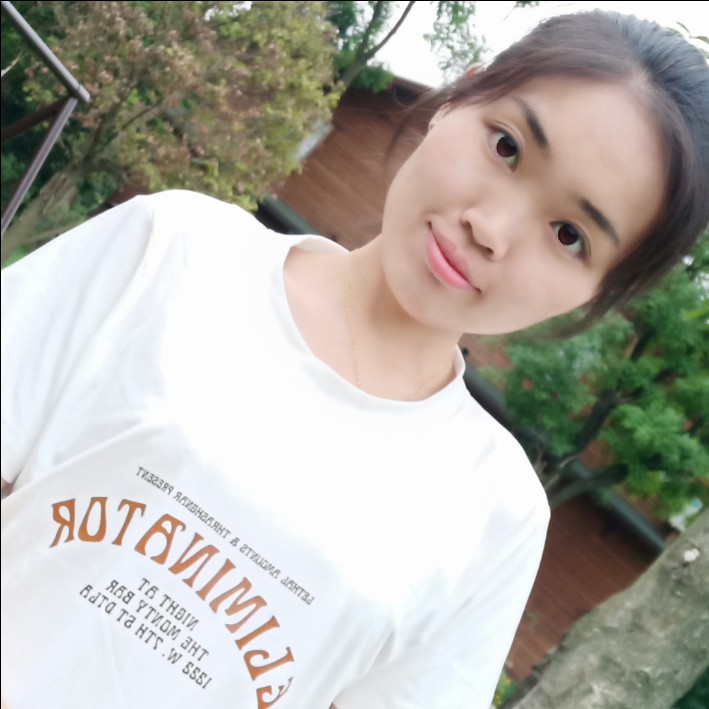 不安爱铃铛的照片