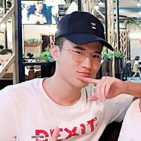 专注琉璃的照片