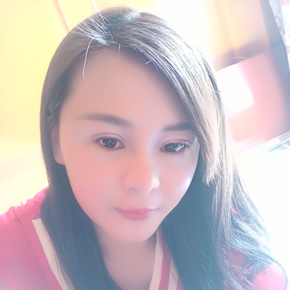 明媚小蘑菇的照片