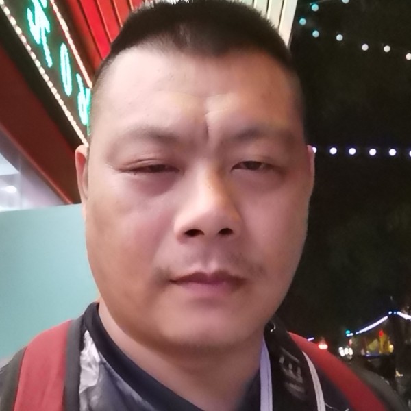 纯真的浮波的照片