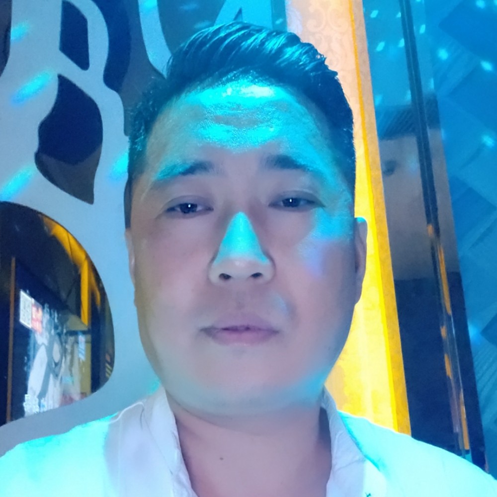 流年的保卫星雨的照片