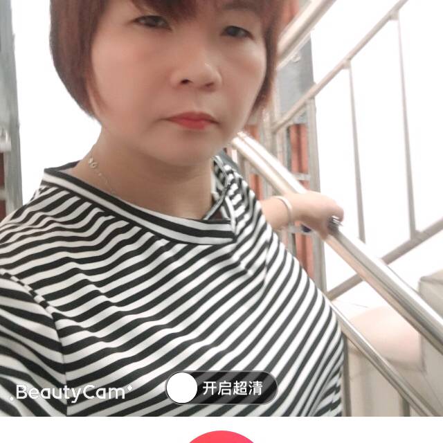 篮球忧心的照片