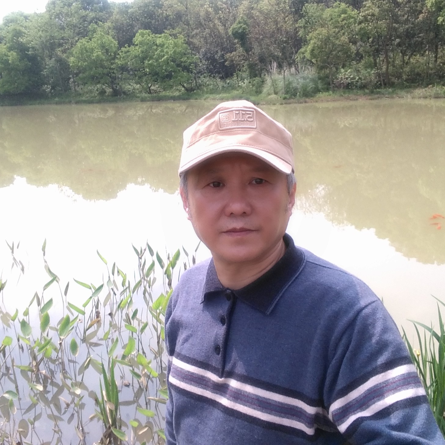 武汉老爷子的照片