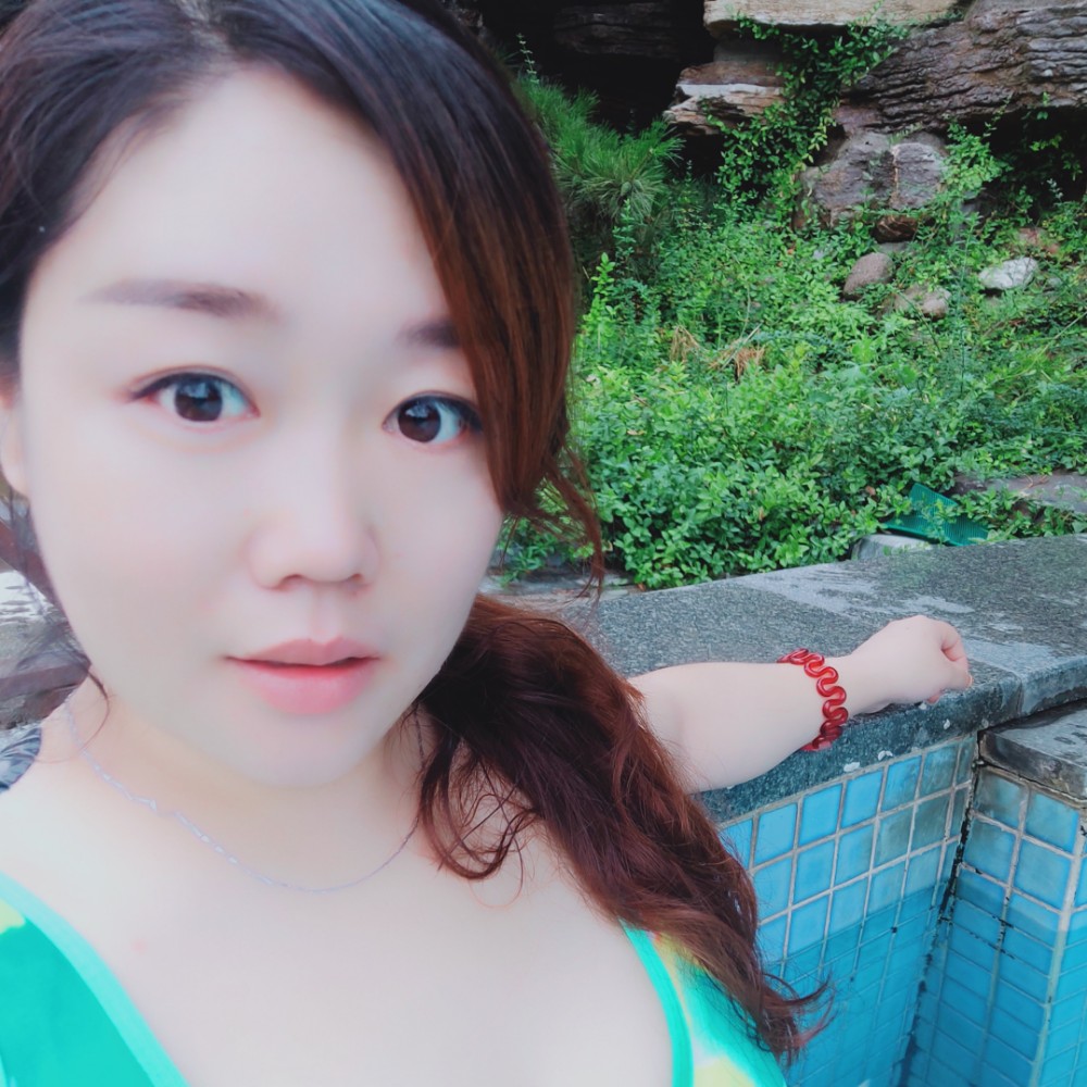春天凝眸开心的照片