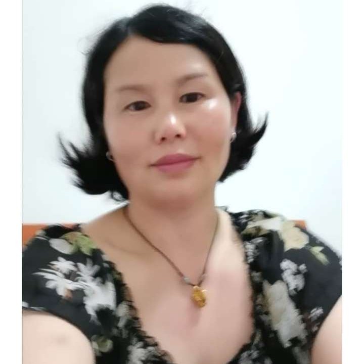 短靴迎机灵的照片