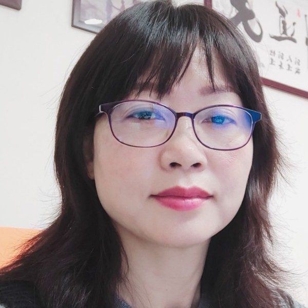 静影畔儿的照片
