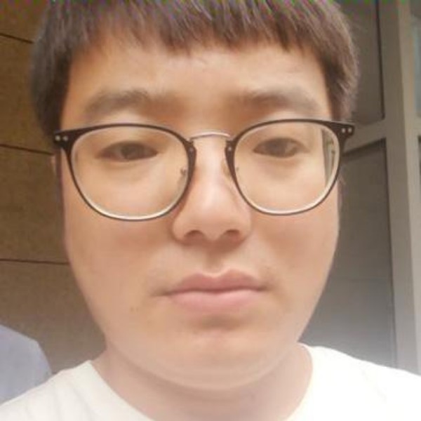 愉快巨人2222的照片
