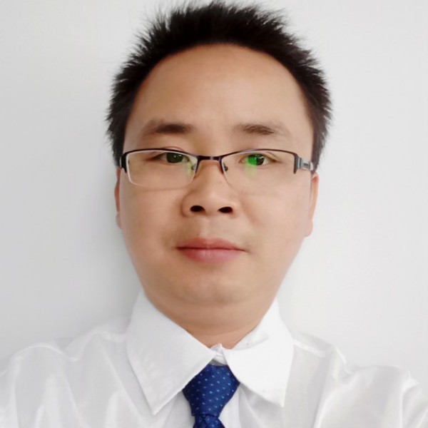 多情請春华的照片