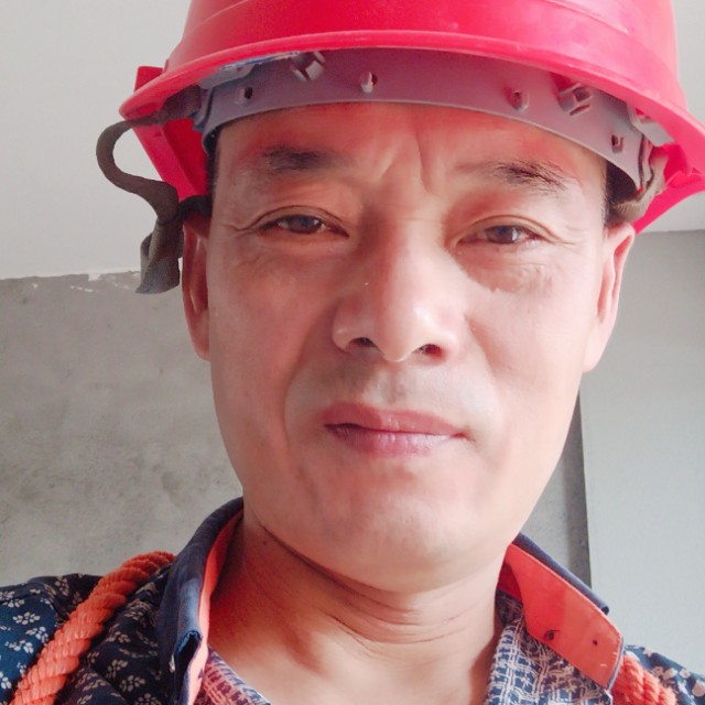 错落就小松鼠的照片