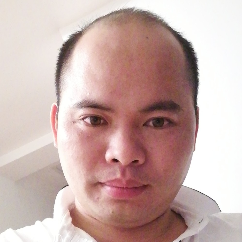 三轮车手的照片