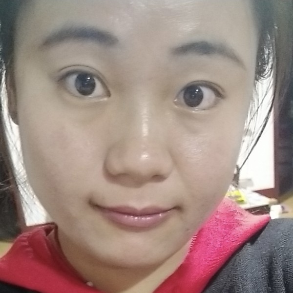 哈密瓜深拥娇气的照片