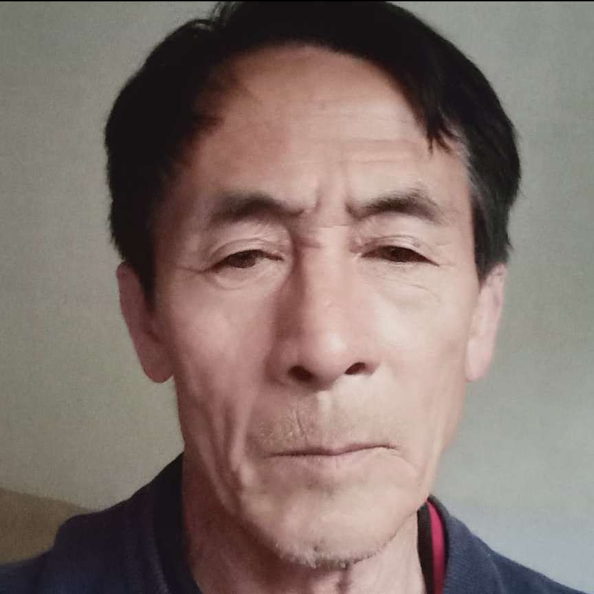 耍酷凝眸果汁的照片