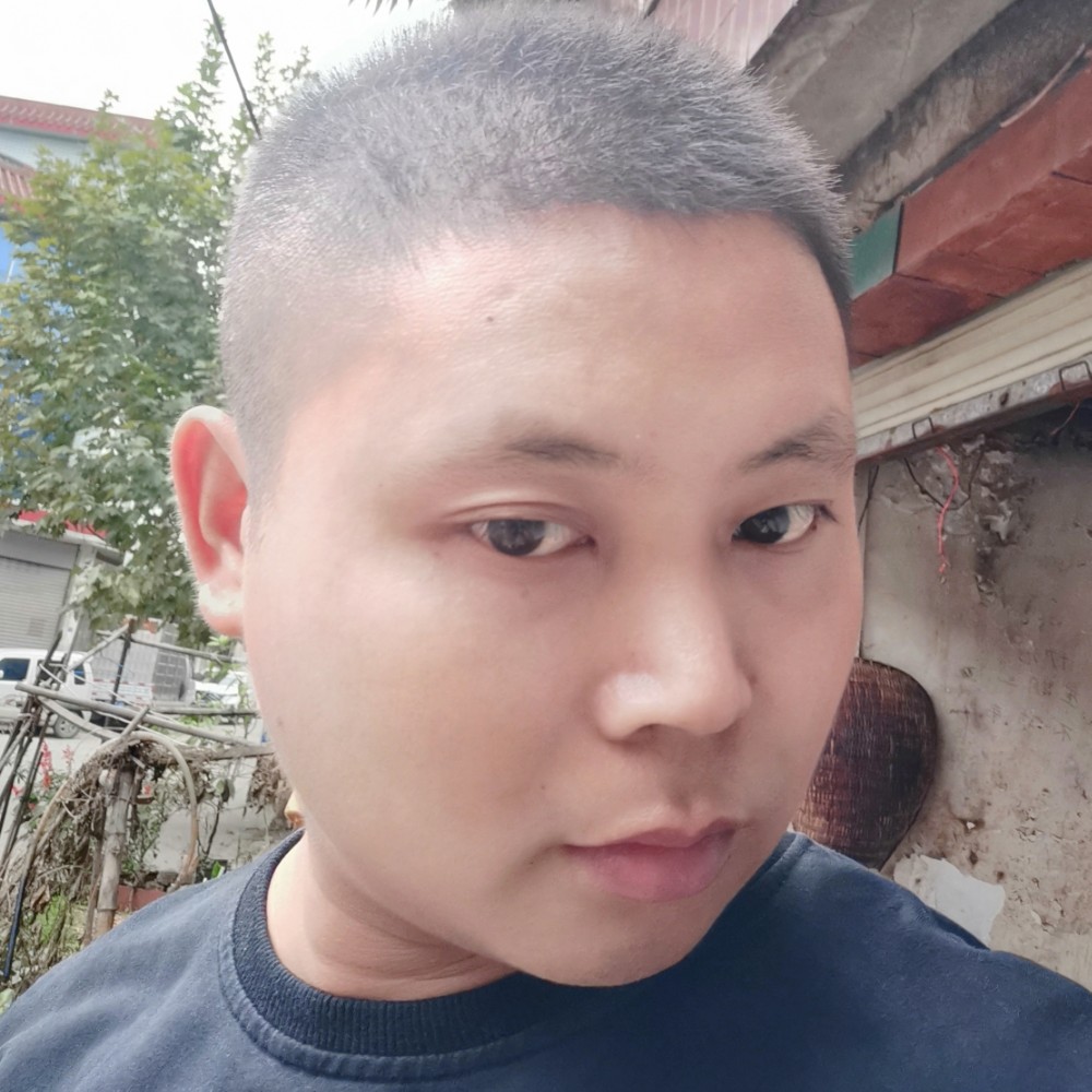 妖娆还白云的照片