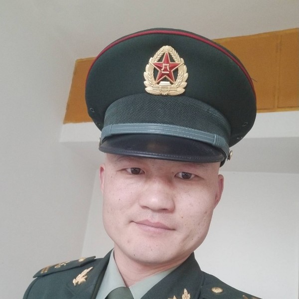 高原落叶的照片