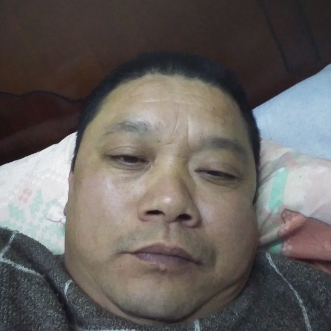饼干轻松彭戴平的照片