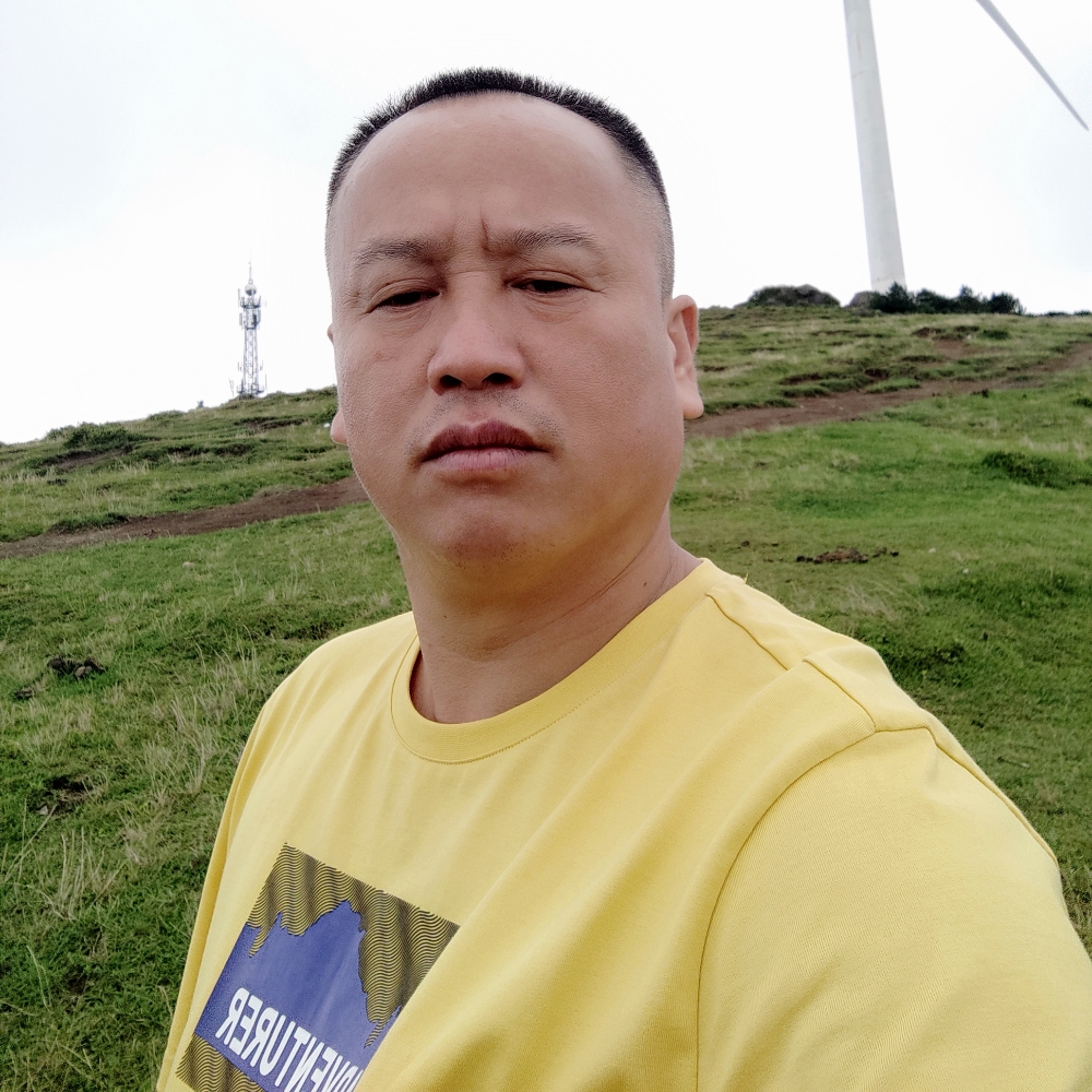 尤泽物流张丕副的照片