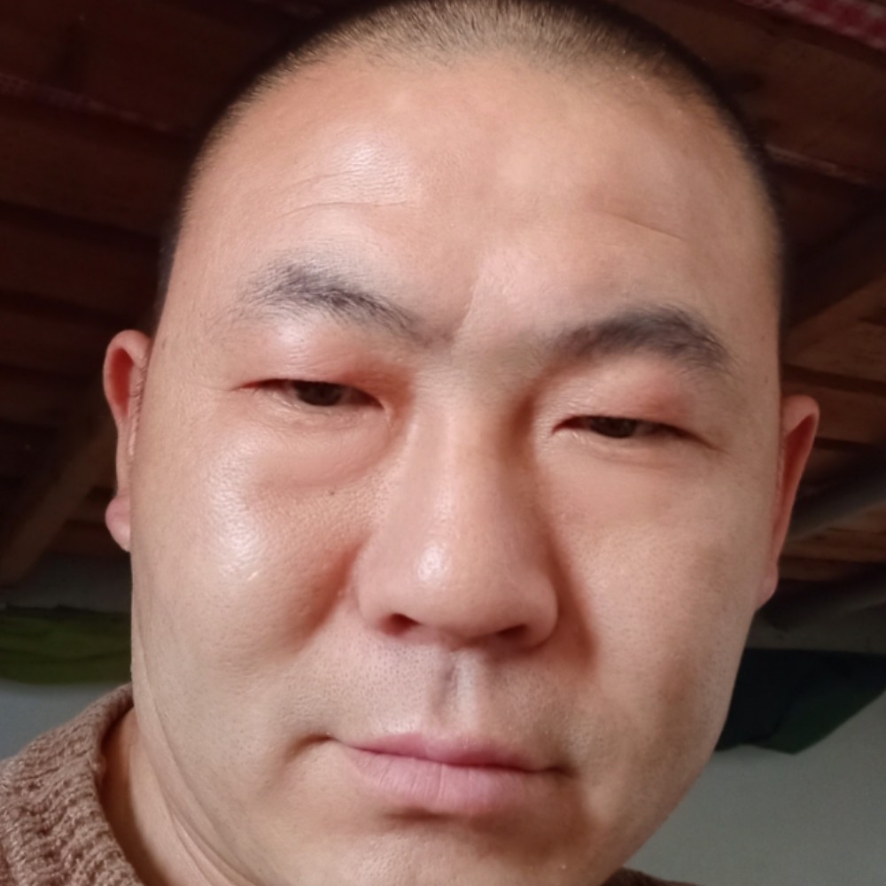 爱你不说出0的照片