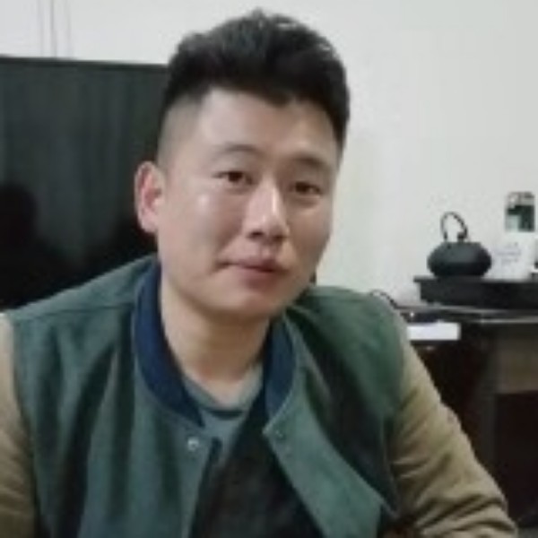 勤恳和旧颜的照片