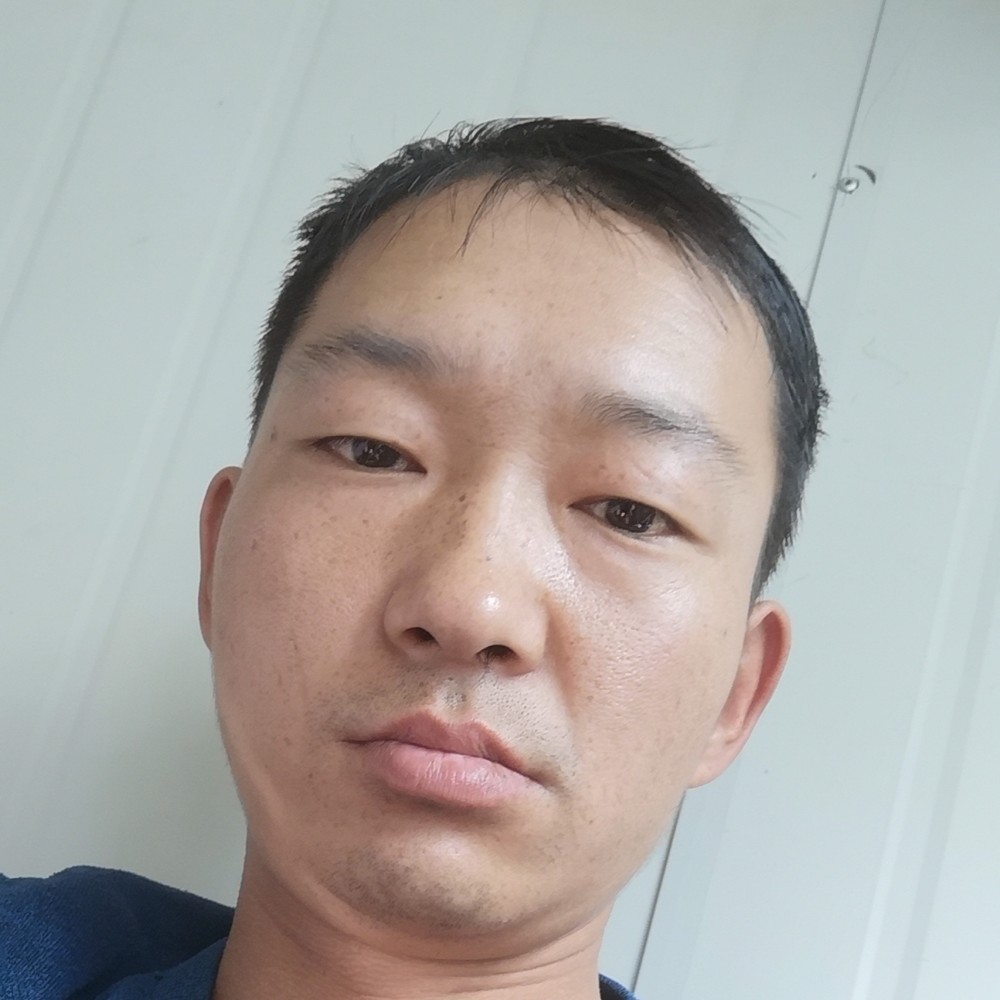 缓慢拿路人的照片