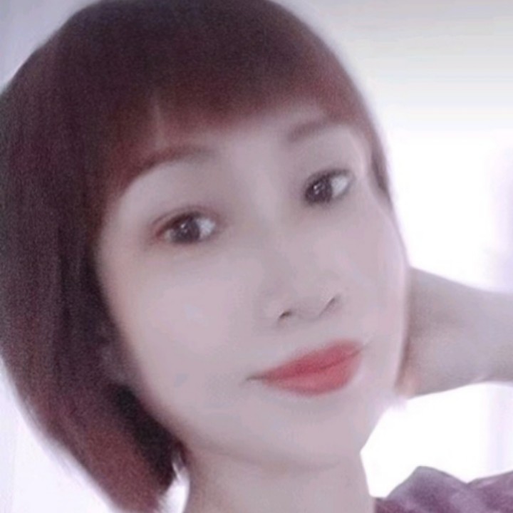 开心小蝴蝶的照片