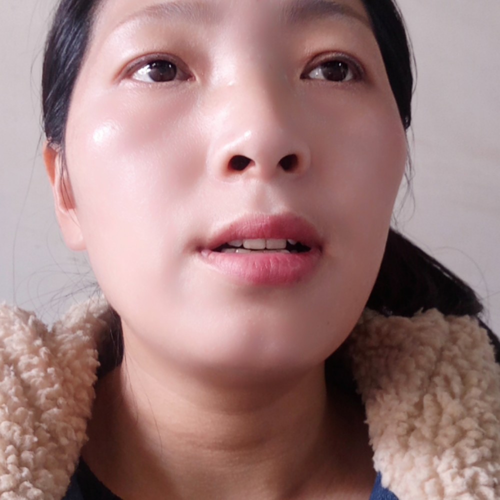 青衫踏实的照片