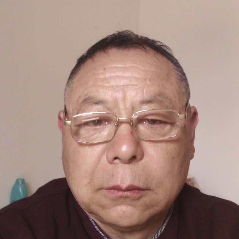 小虾米倾心激动的照片