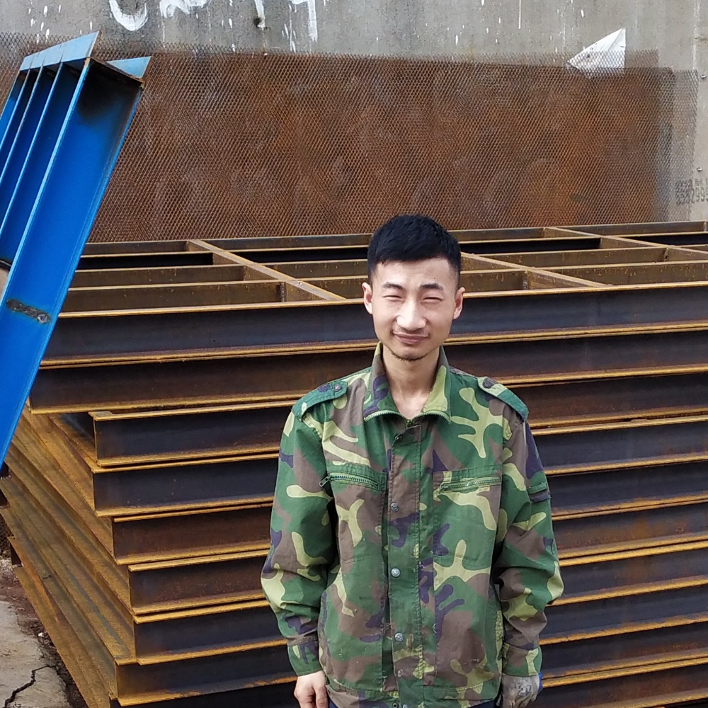 左力建的照片