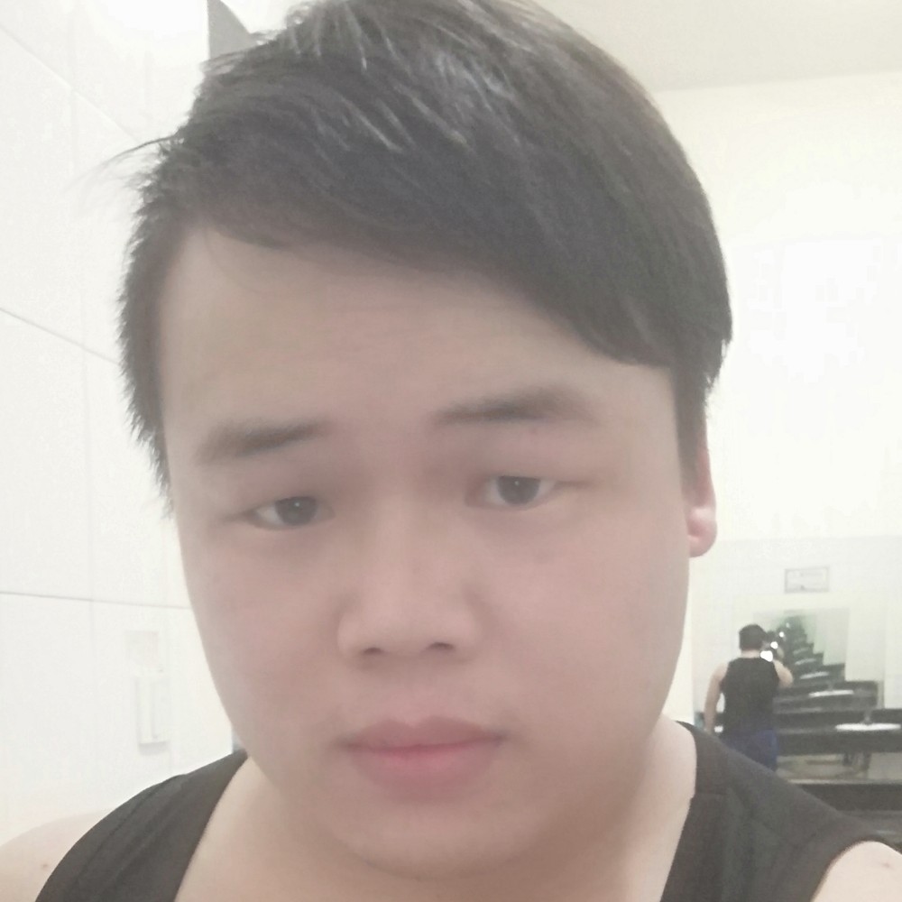 一条团的照片