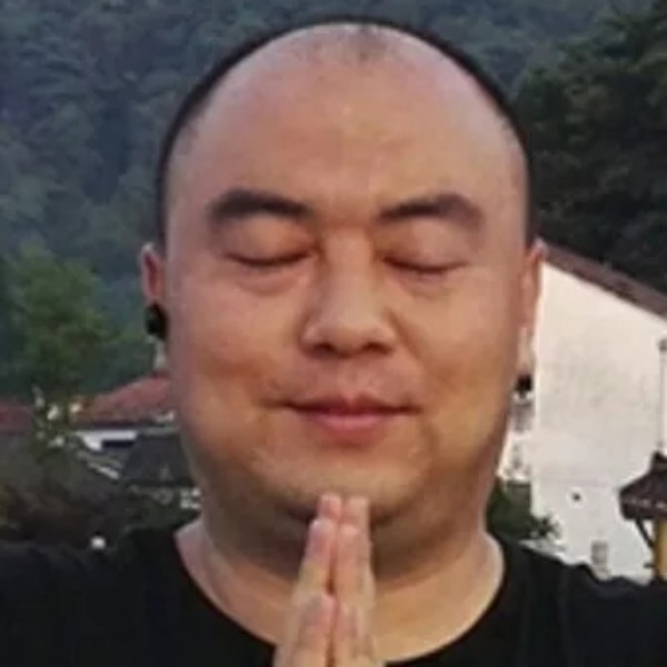 華麗那白云的照片