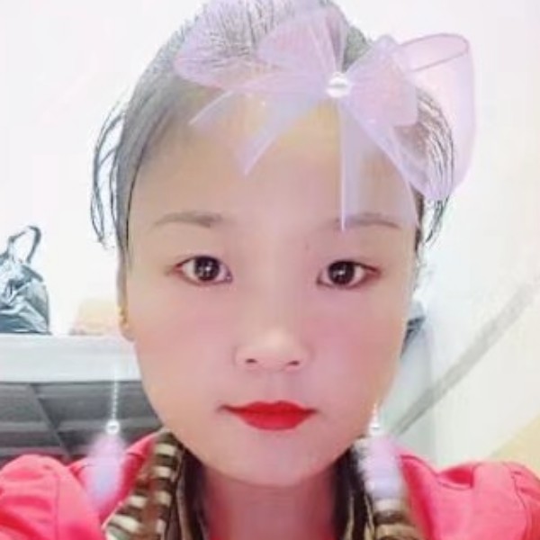丰富口红的照片
