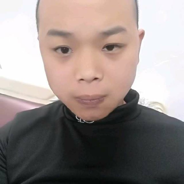落夜酒的照片