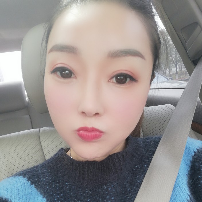 御姐回首怕黑的照片