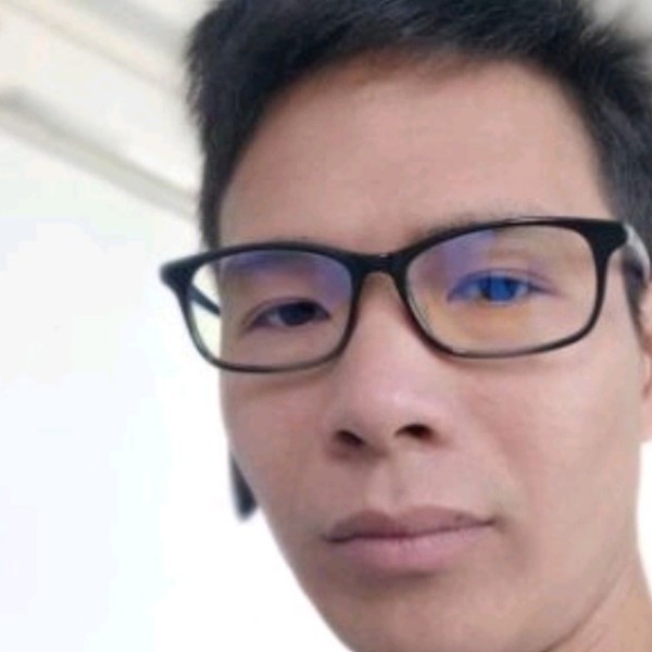 明理向大炮的照片