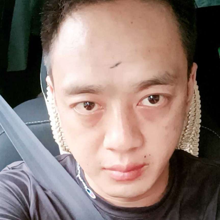 可爱的店员的照片