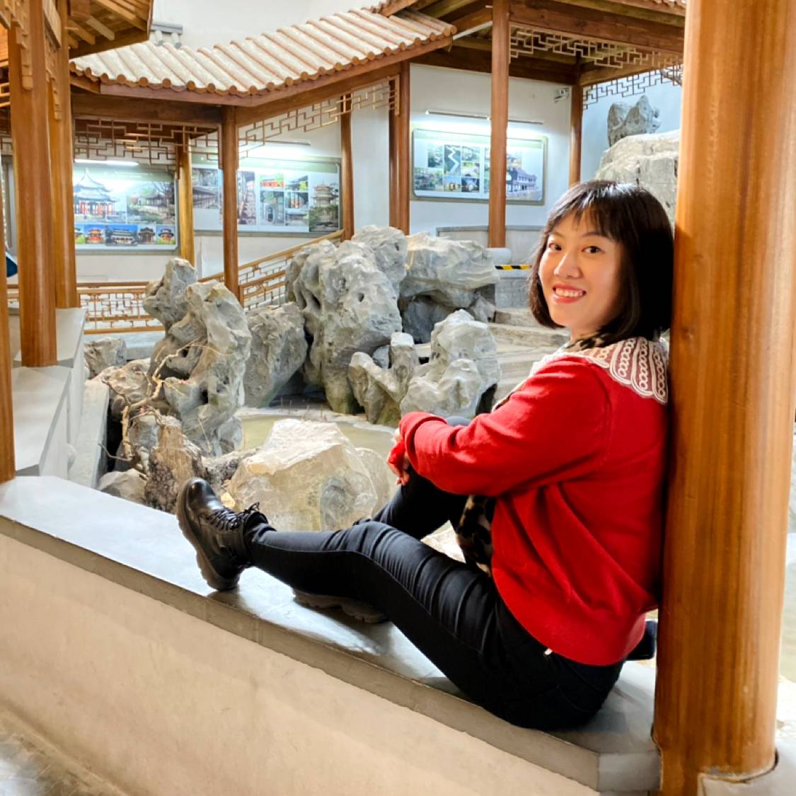 苗条美少女的照片