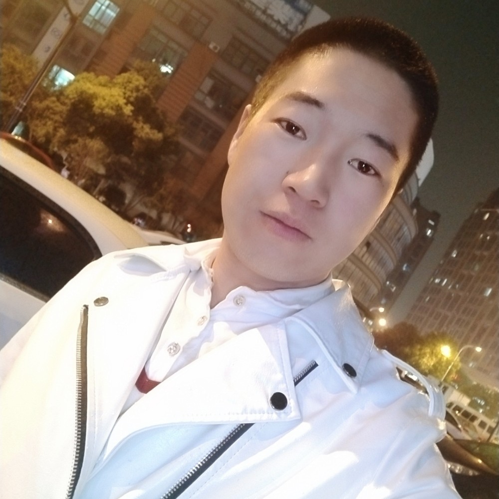 欠你的小天鹅的照片