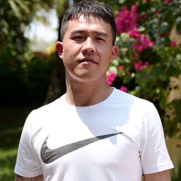 黎明前的黑暗骑士的照片