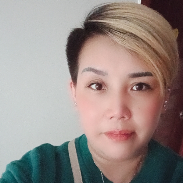 蓝眼睛之哆啦咪的照片