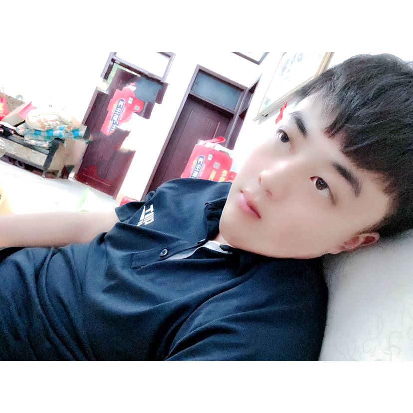 忘忧笑整齐的照片