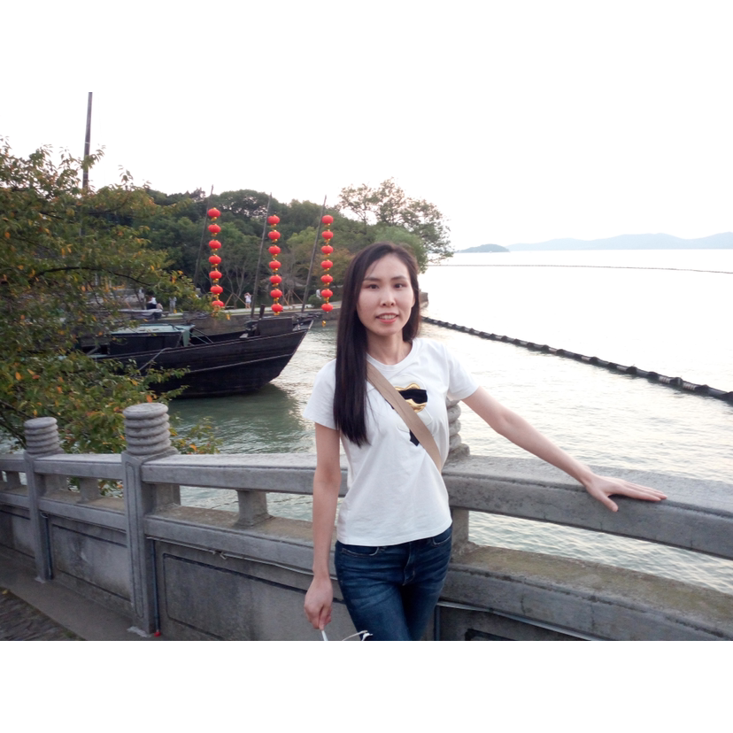 90Lily的照片