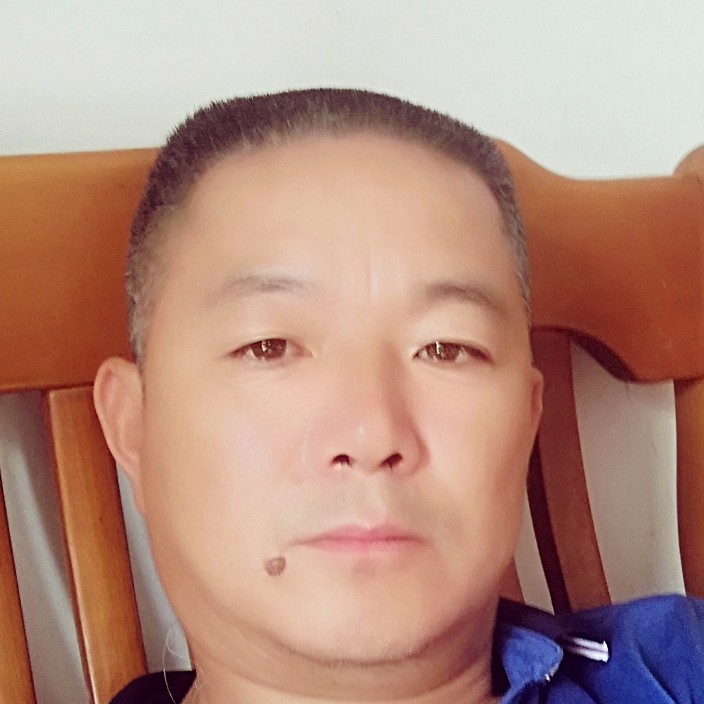沱江畔的照片