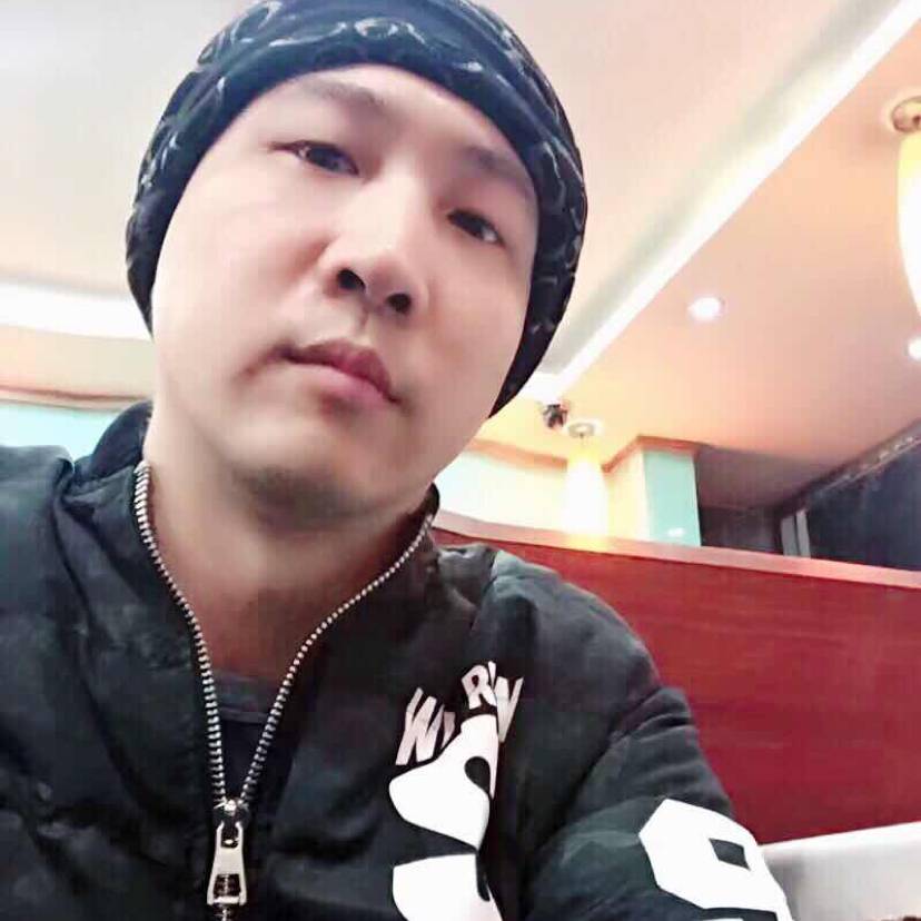忘记T拥抱的照片