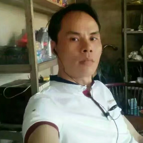 坏人军哥的照片