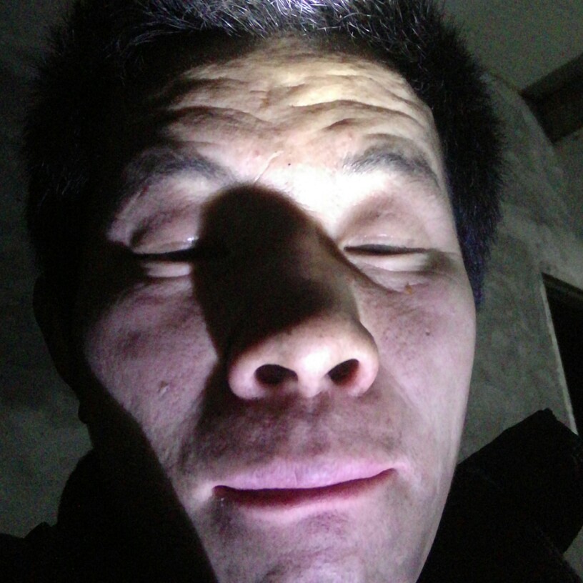 醉月向搞怪的照片