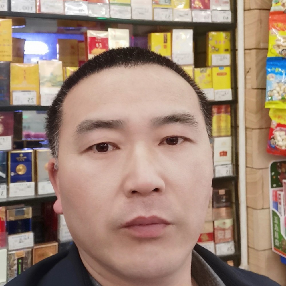 为别人加油的照片
