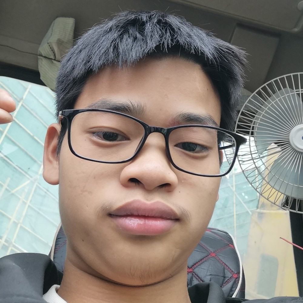 小猫咪无聊的照片