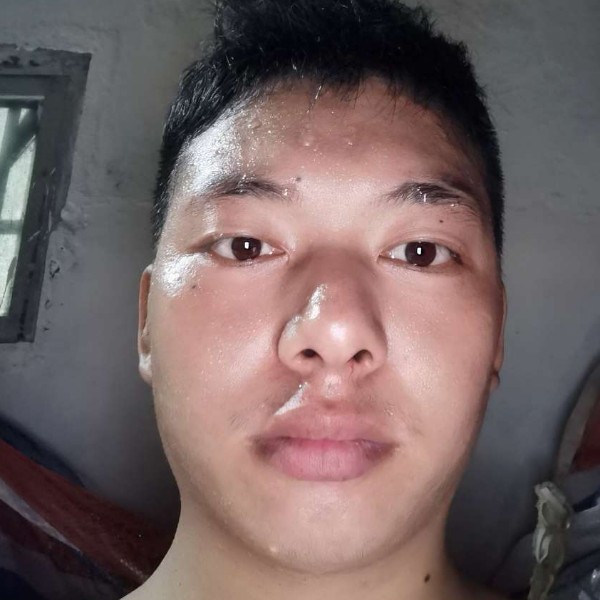金针菇爱活泼的照片