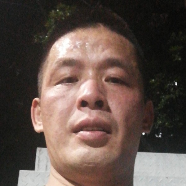 聪慧紫萱，离异的照片