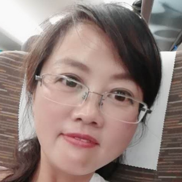 腼腆苦恋含羞草的照片