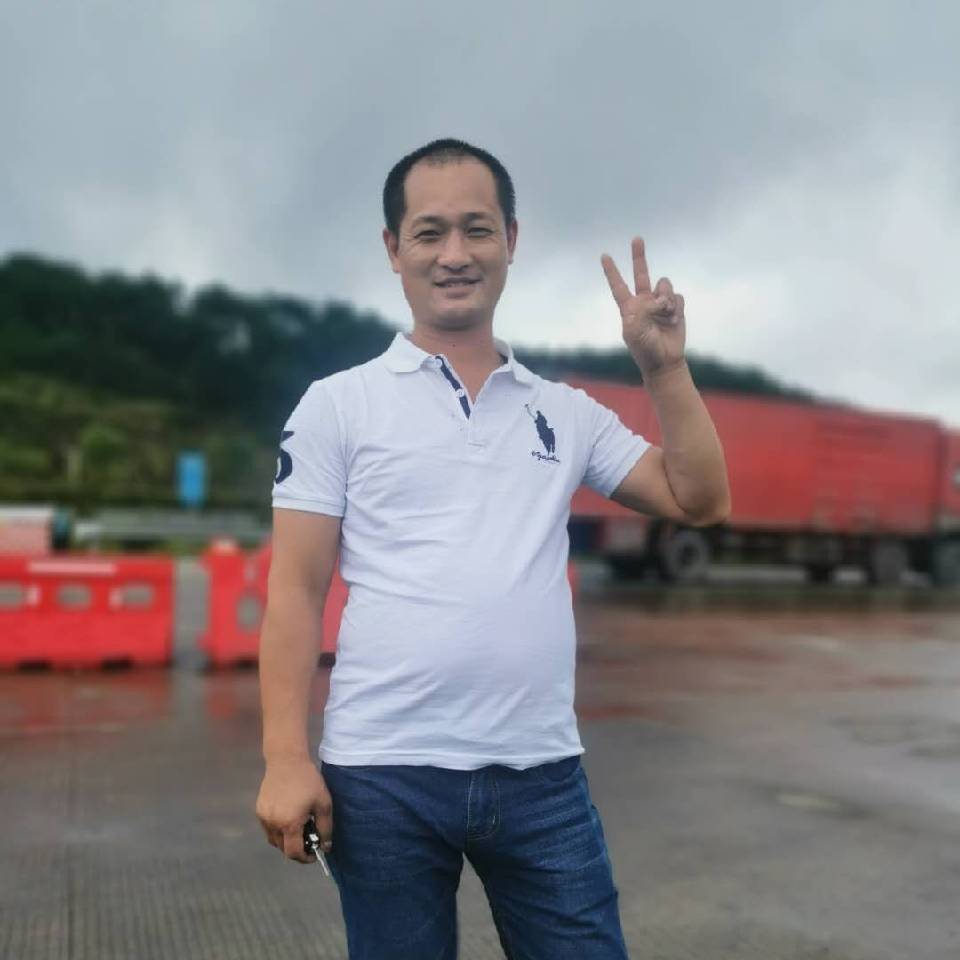 冷月邂逅老实的照片